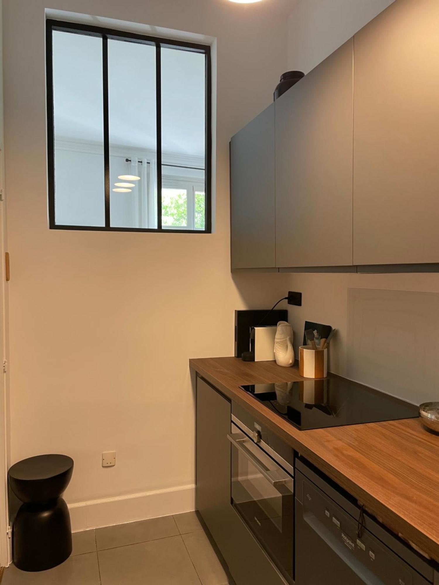Nimes , Appartement Renove Dans Immeuble Classe. ภายนอก รูปภาพ