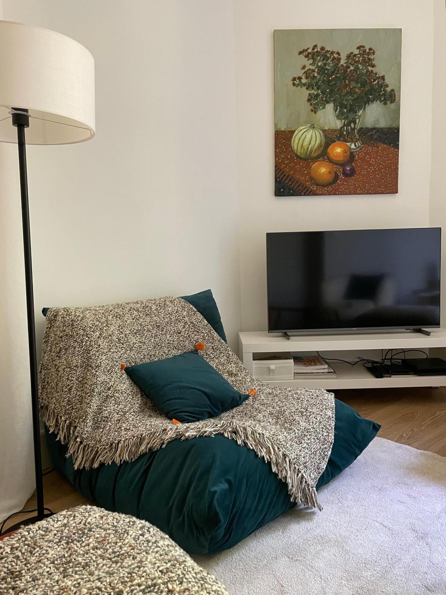 Nimes , Appartement Renove Dans Immeuble Classe. ภายนอก รูปภาพ